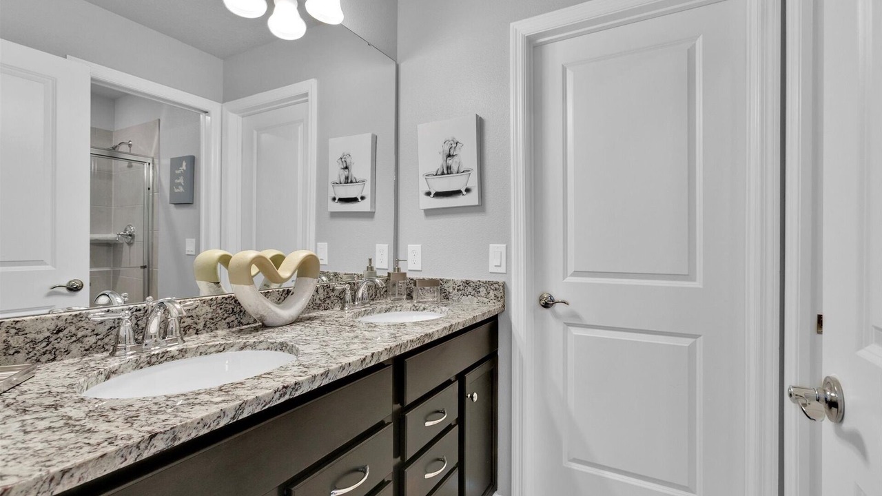 Photo of Bathroom in Davenport