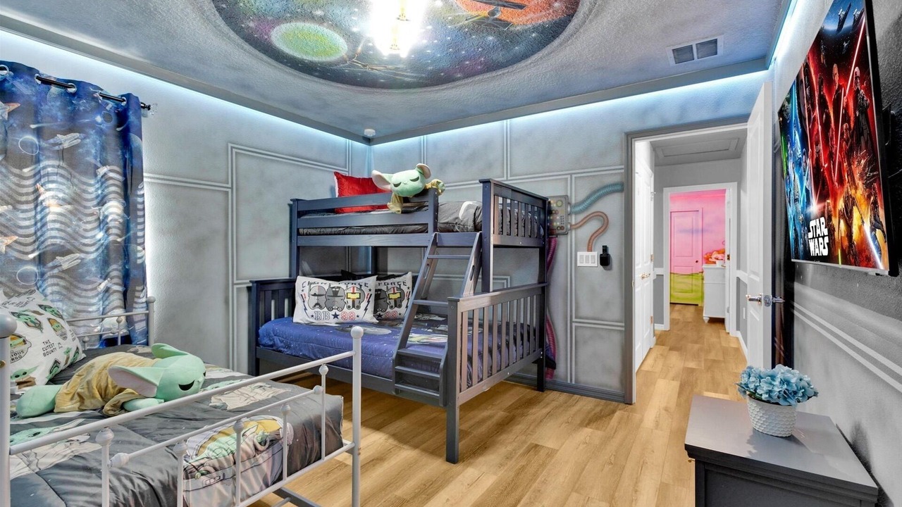 Photo of Bedroom in Davenport