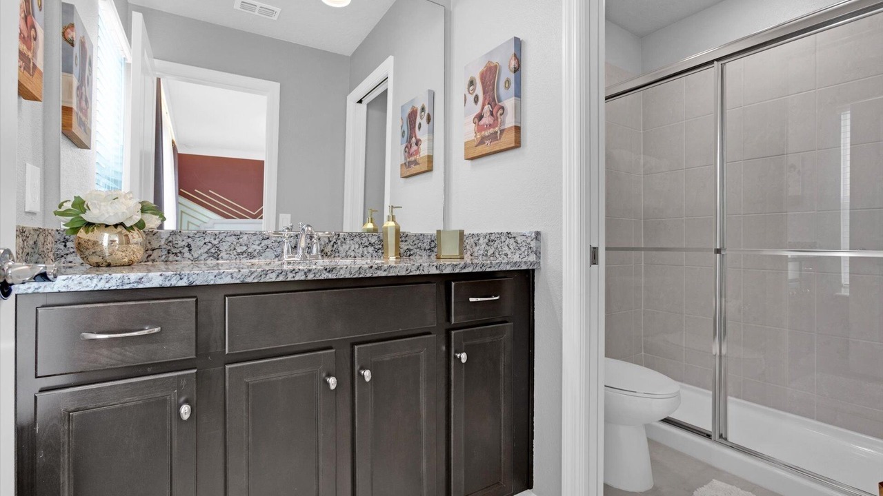 Photo of Bathroom in Davenport
