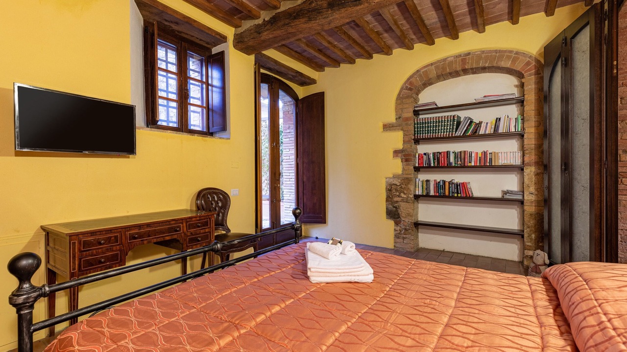 Photo of Bedroom in San Quirico d'Orcia