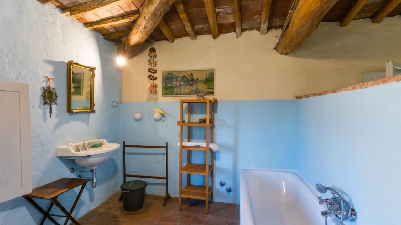 Photo of Bathroom in Lorenzana