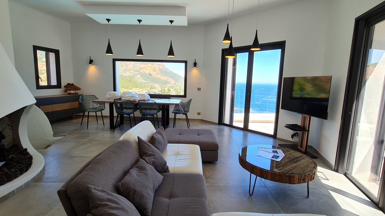 Photo of Livingroom in Antheor