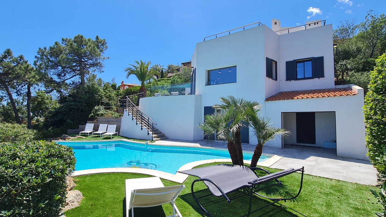 Photo of Outdoor in Antheor