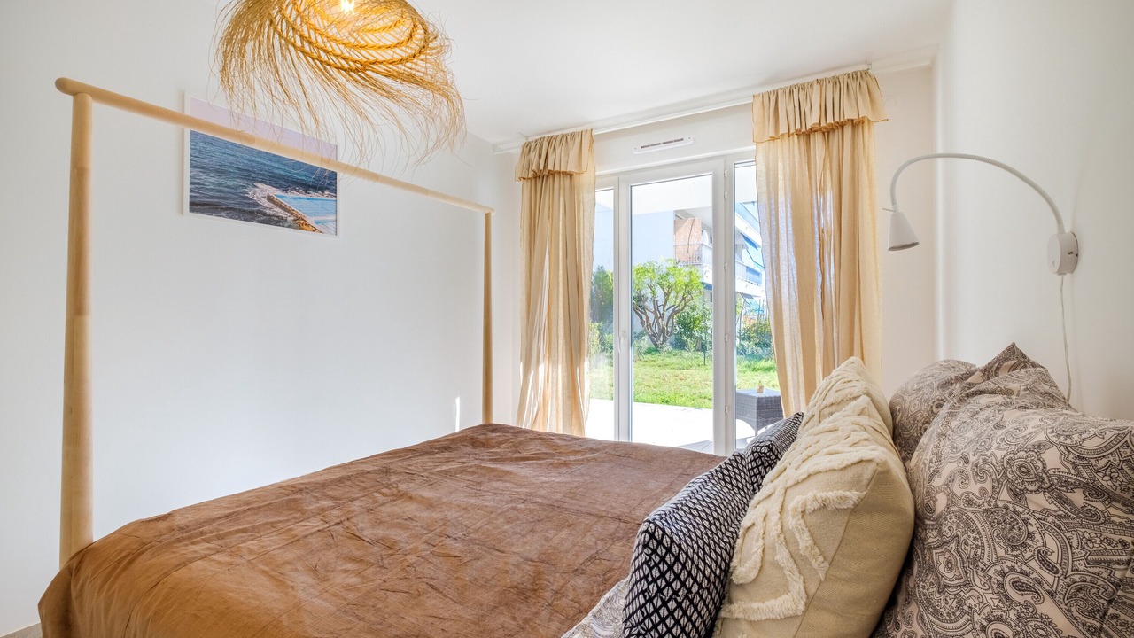 Photo of Bedroom in Caucade