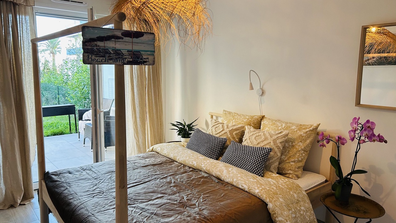 Photo of Bedroom in Caucade