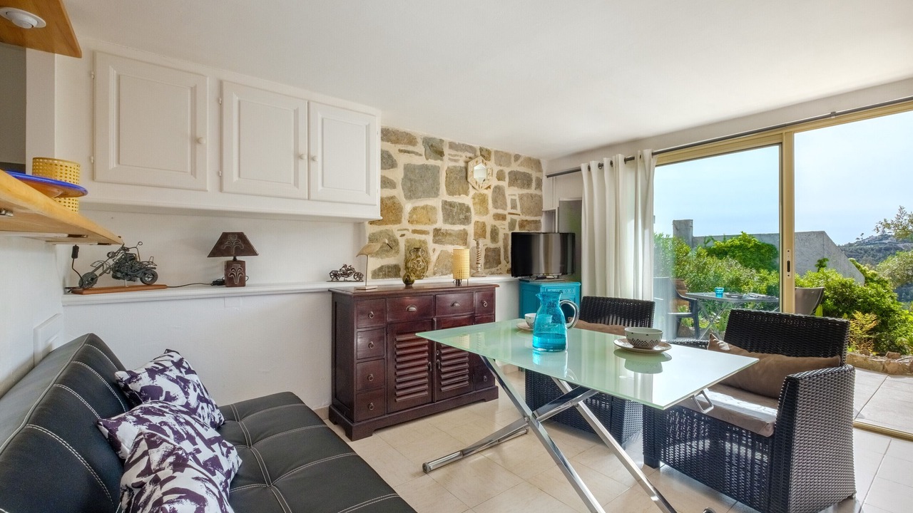 Photo of Livingroom in Mandelieu-La-Napoule
