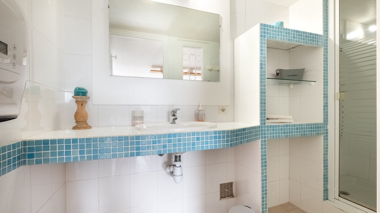 Photo of Bathroom in Mandelieu-La-Napoule