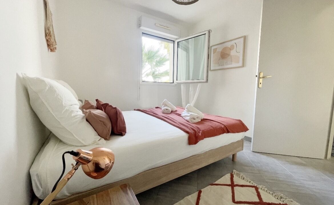 Photo of Bedroom in Golfe Juan