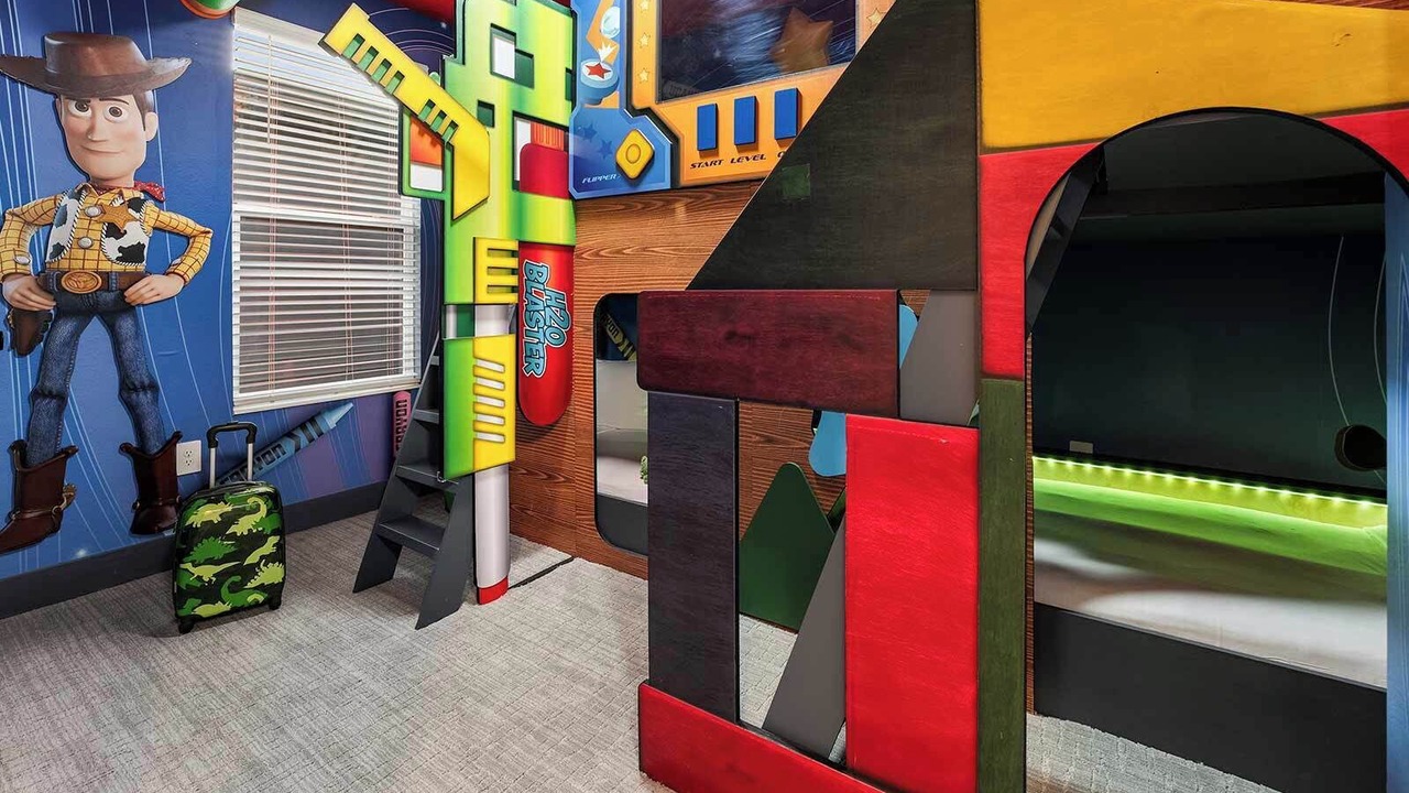 Photo of Bedroom in Florida Center