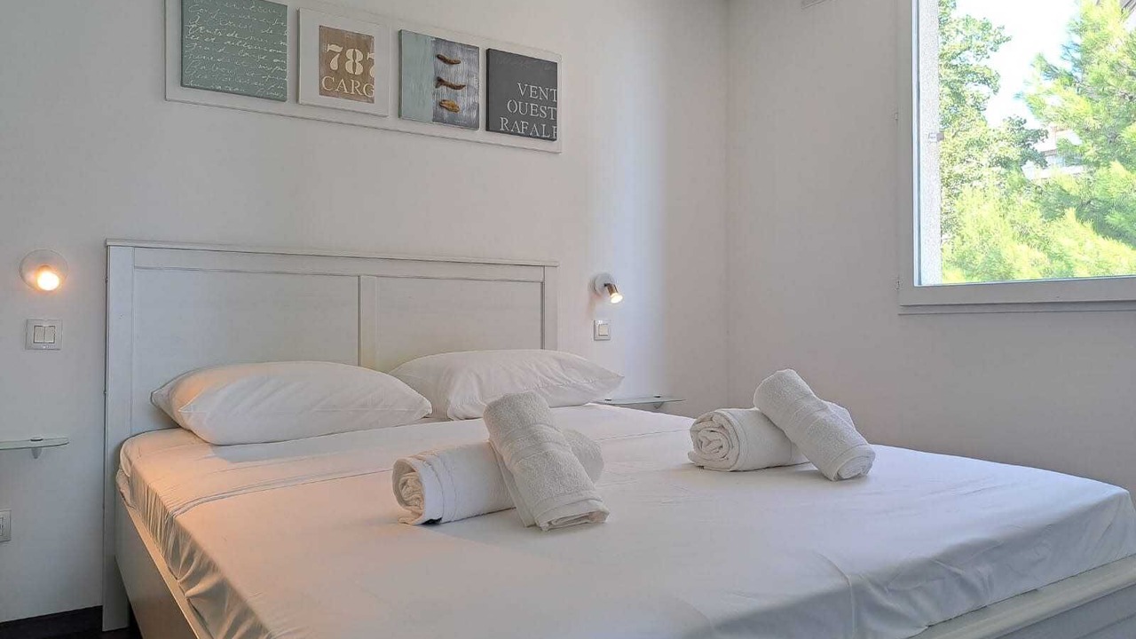 Photo of Bedroom in La Bocca