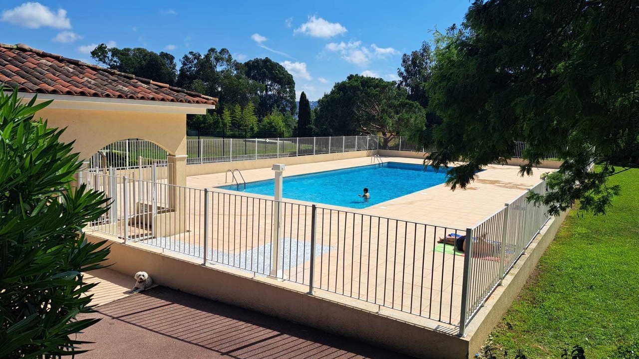 Photo of Outdoor in La Croix des Gardes