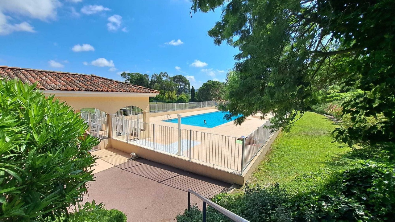 Photo of Outdoor in La Croix des Gardes