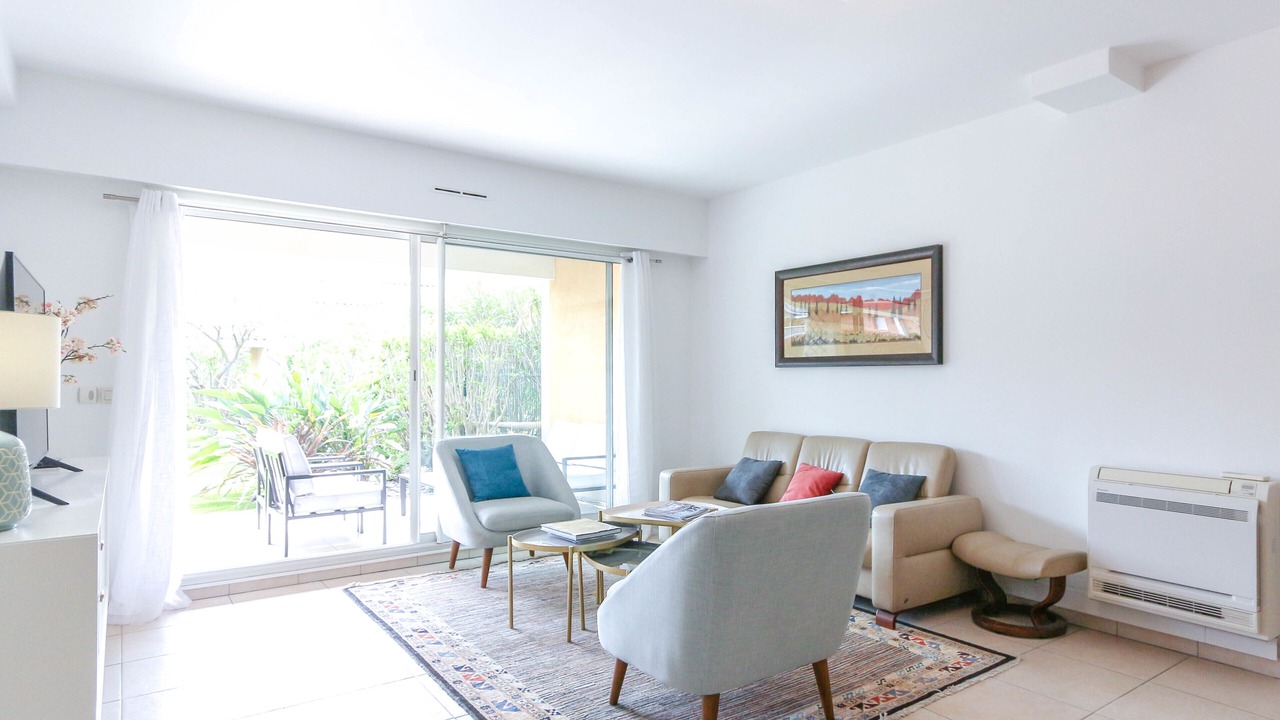 Photo of Livingroom in La Croix des Gardes