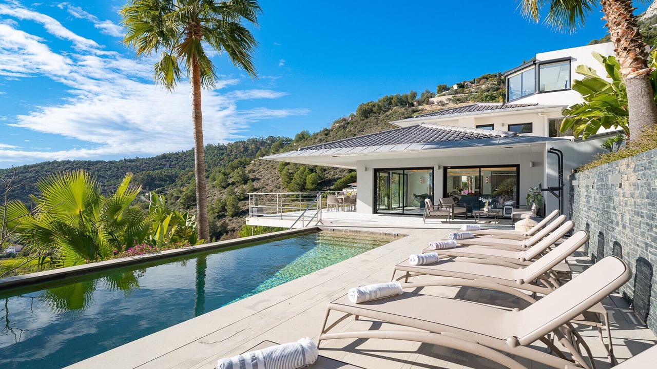Photo of Others in Eze