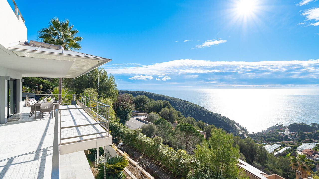 Photo of Others in Eze