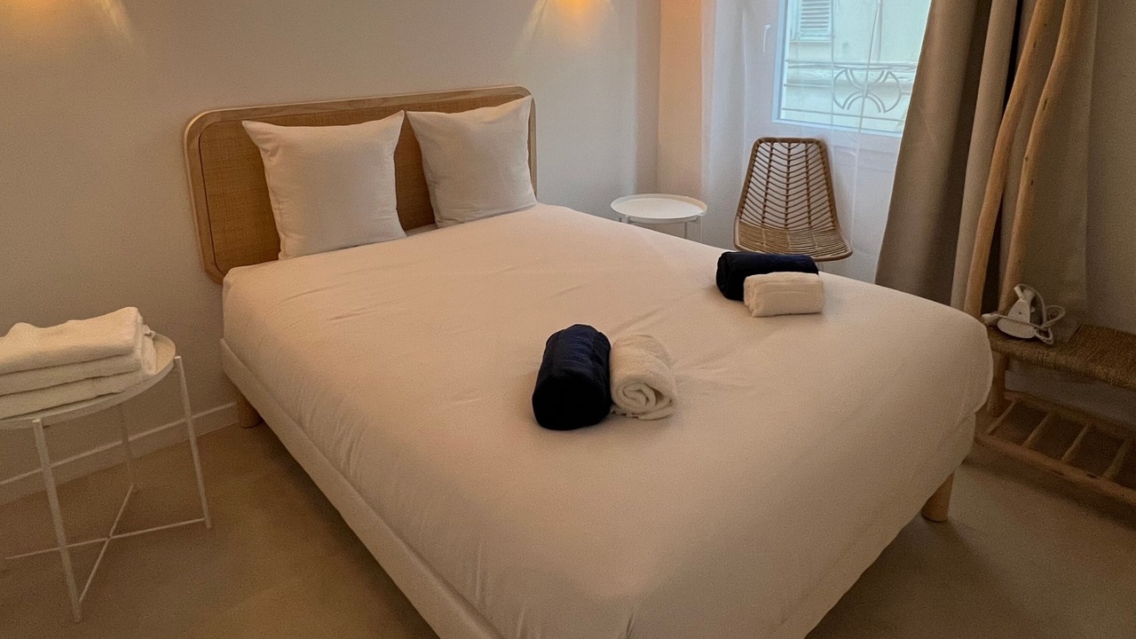 Photo of Bedroom in Cannes Old Town
