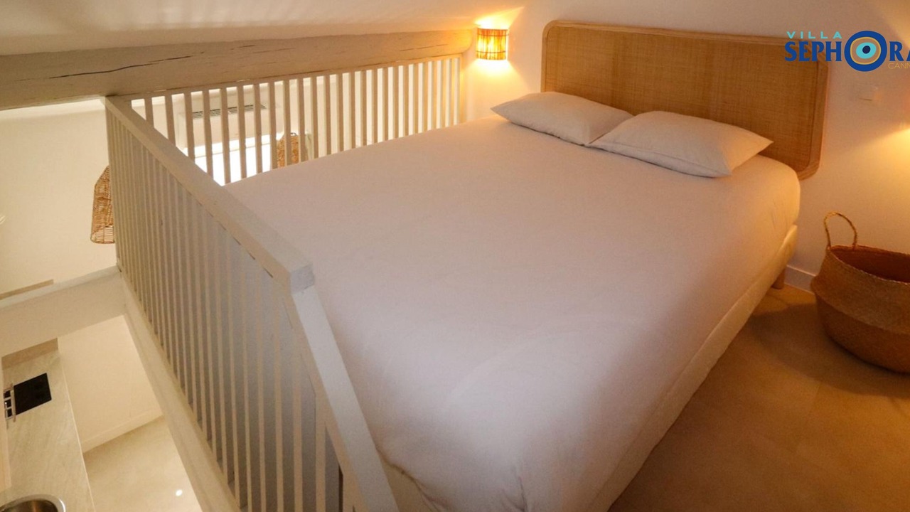 Photo of Bedroom in Cannes Old Town