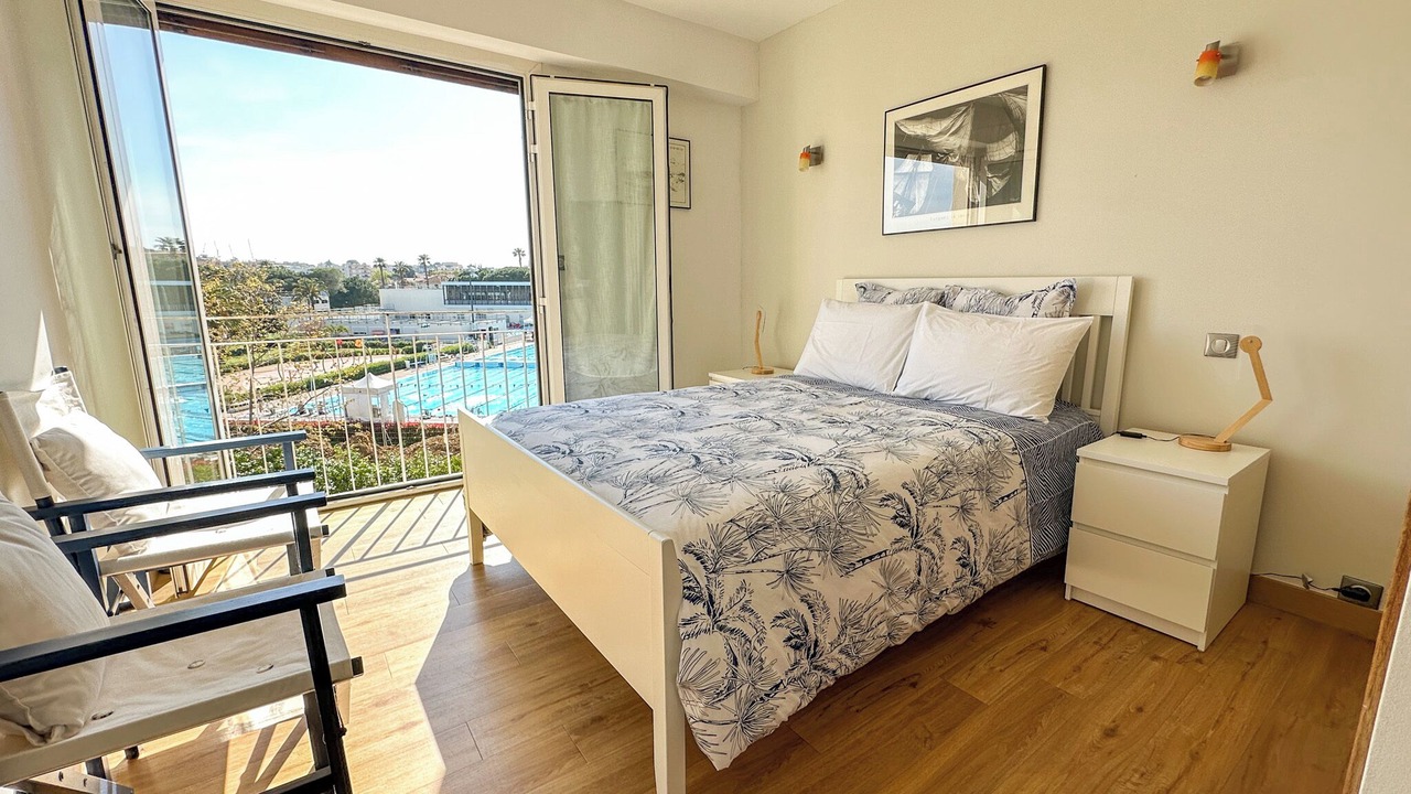 Photo of Bedroom in Antibes City Centre