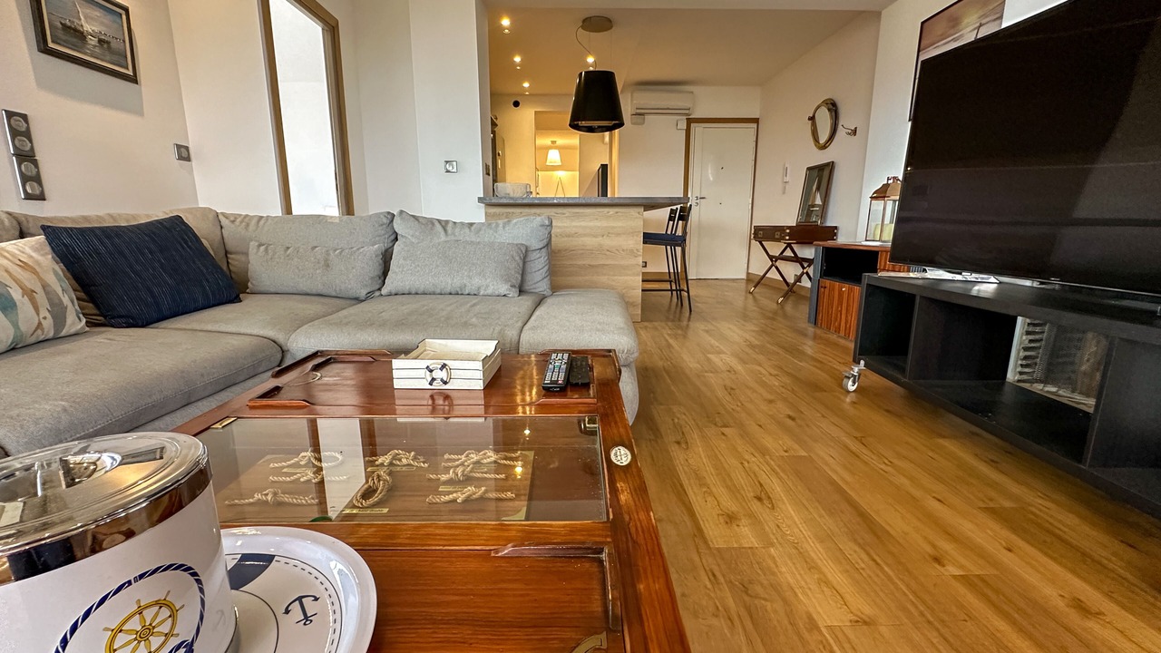 Photo of Livingroom in Antibes City Centre