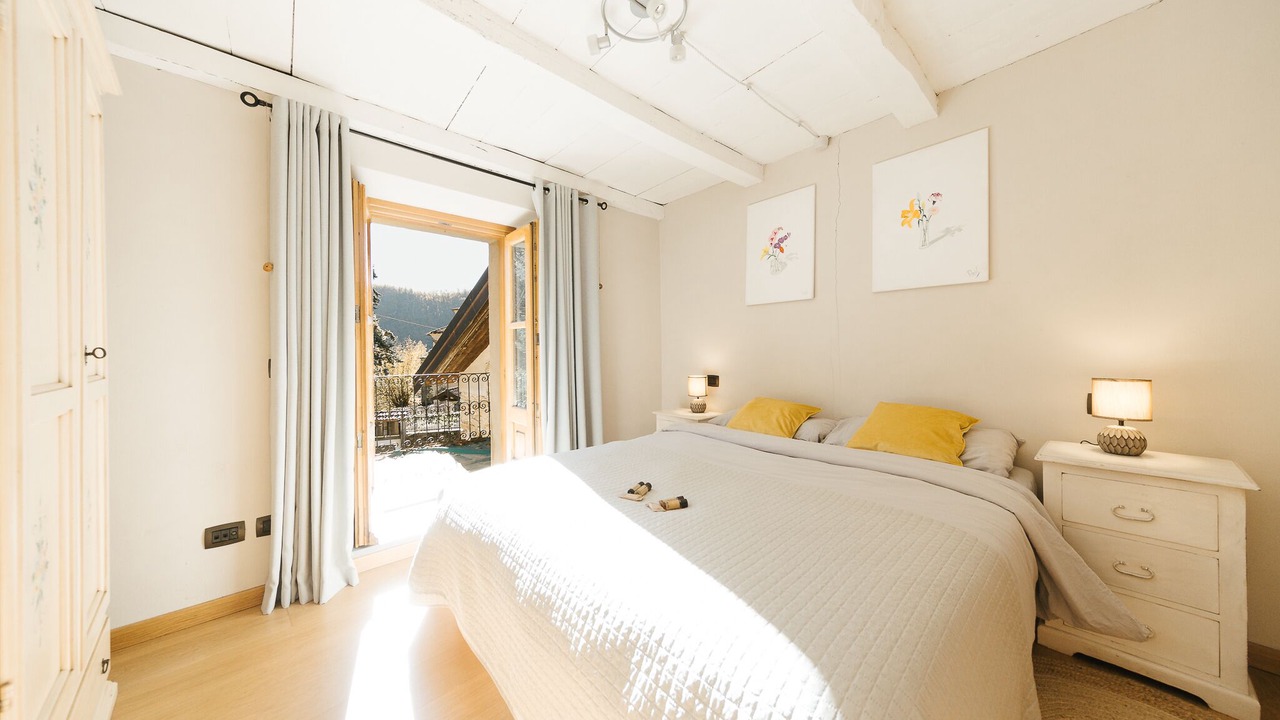 Photo of Bedroom in Licciana Nardi