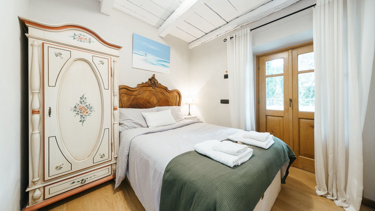 Photo of Bedroom in Licciana Nardi