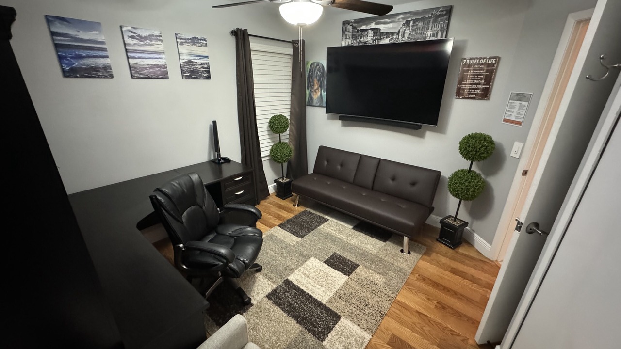 Photo of Livingroom in Pine Hills