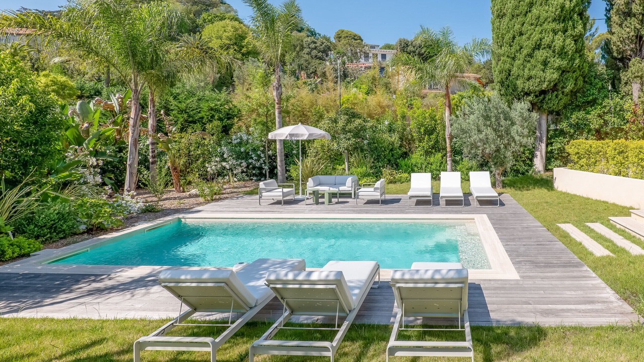 Photo of Outdoor in California - Pezou
