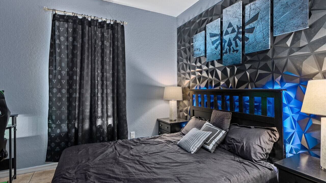 Photo of Bedroom in Regal Palms