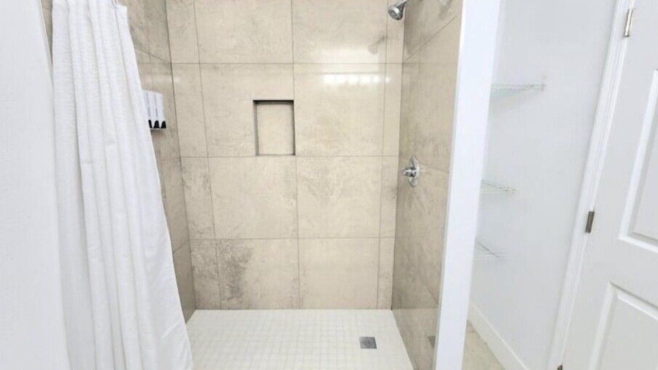 Photo of Bathroom in Holden-Paramore