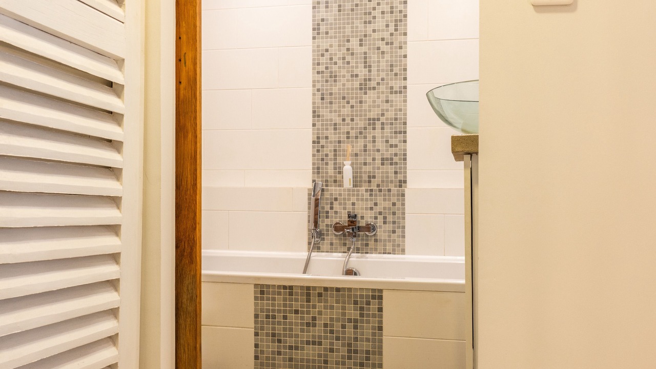 Photo of Bathroom in Cannes City Centre