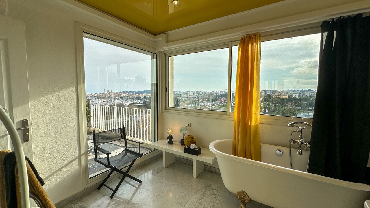 Photo of Bathroom in Plaine de la Brague