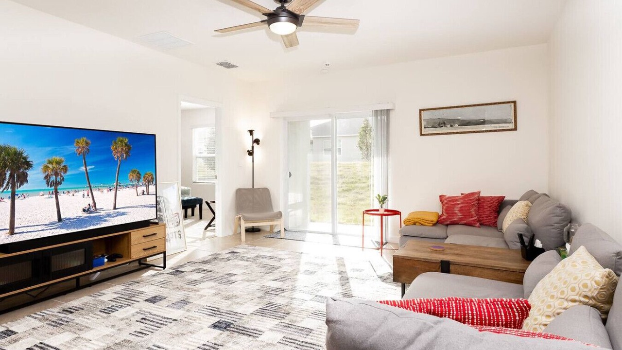 Photo of Livingroom in Ocoee