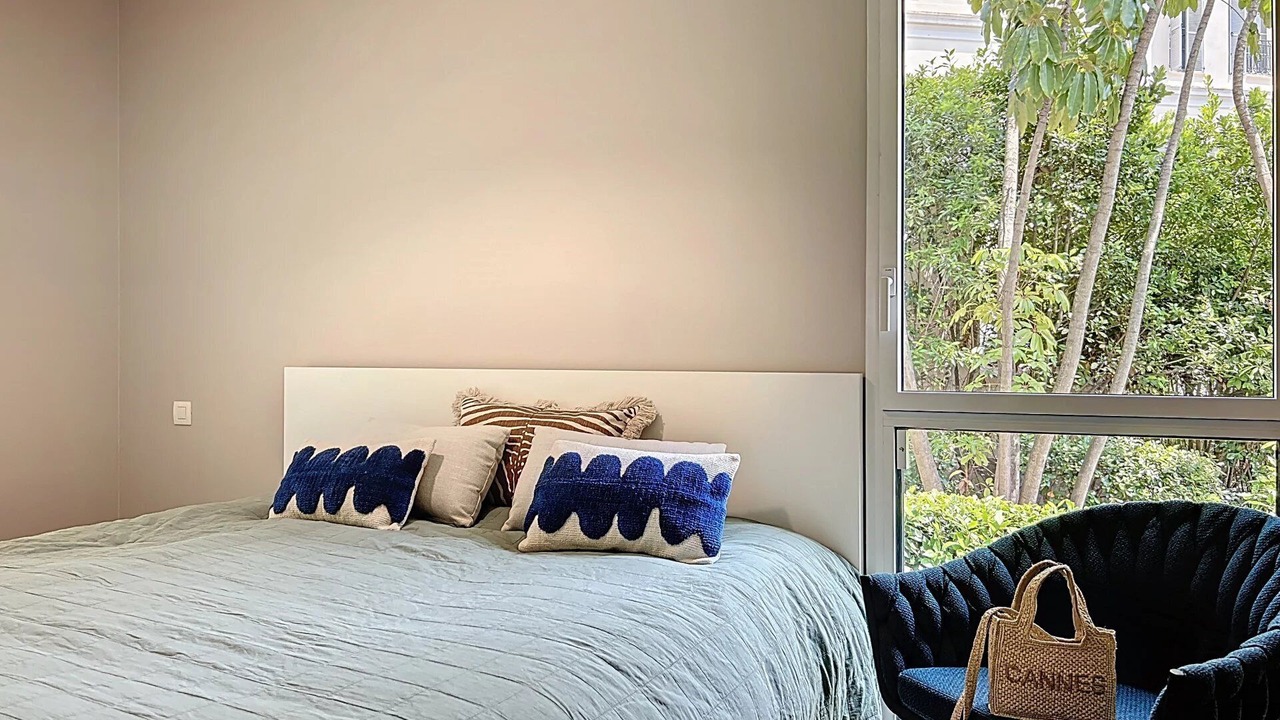 Photo of Bedroom in Prado - Republique