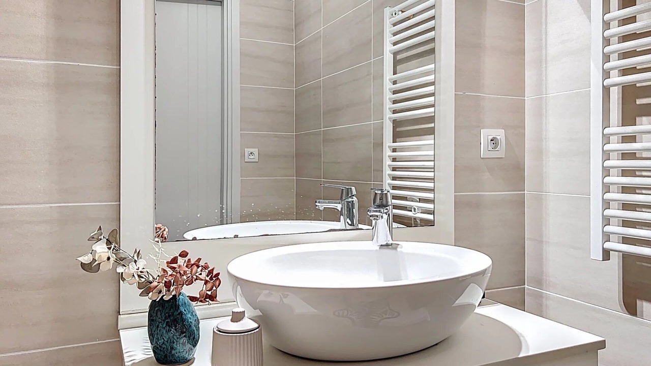 Photo of Bathroom in Prado - Republique