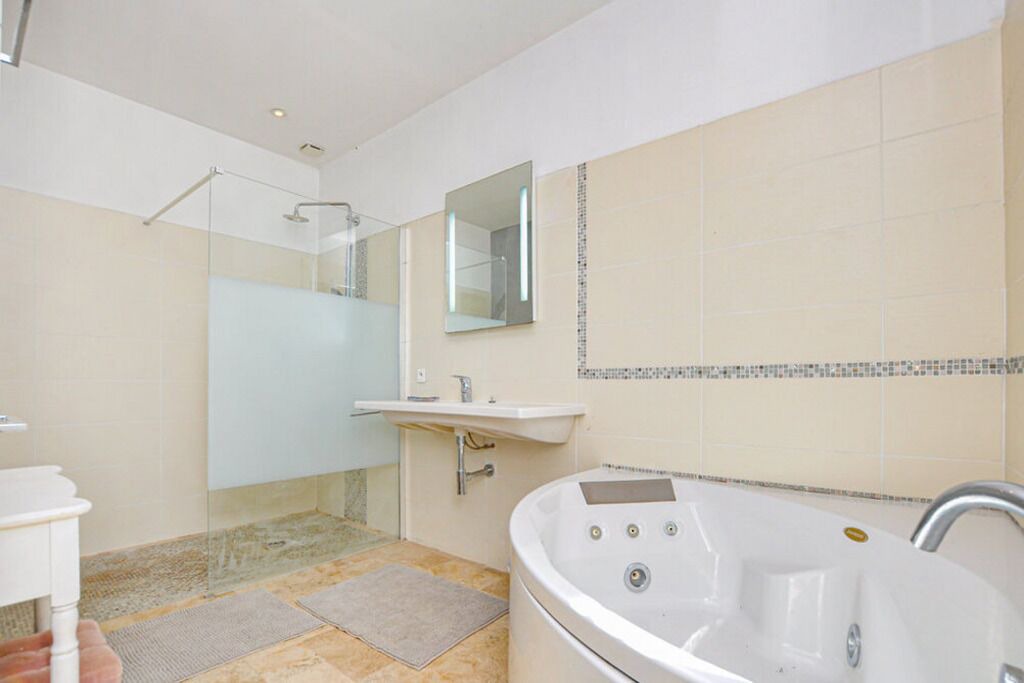 Photo of Bathroom in Montauroux