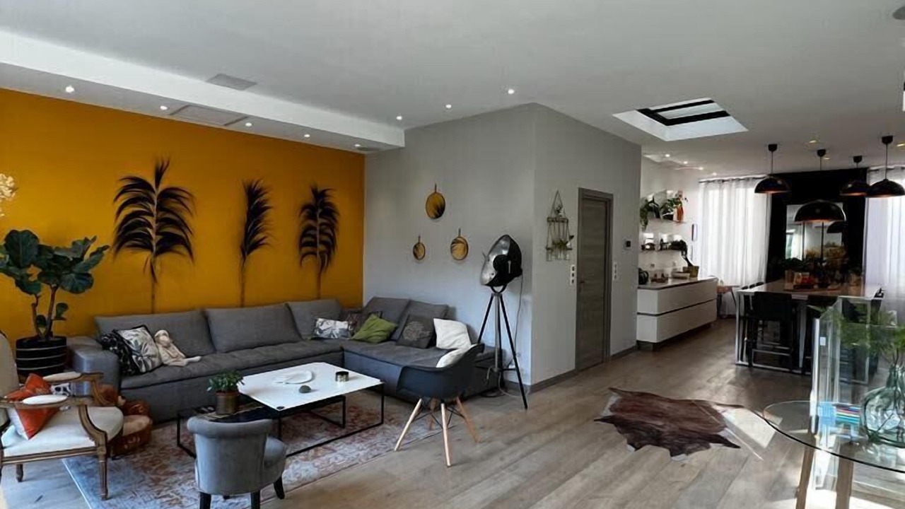 Photo of Livingroom in Prado - Republique