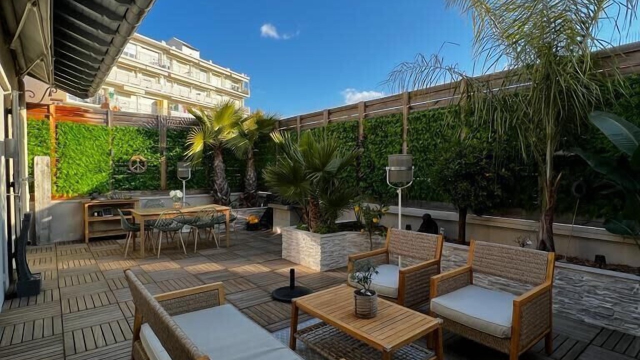 Photo of Patio Balcony in Prado - Republique
