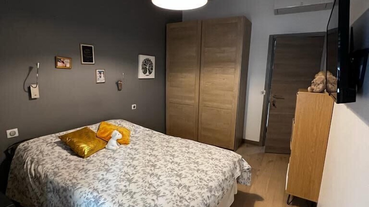 Photo of Bedroom in Prado - Republique