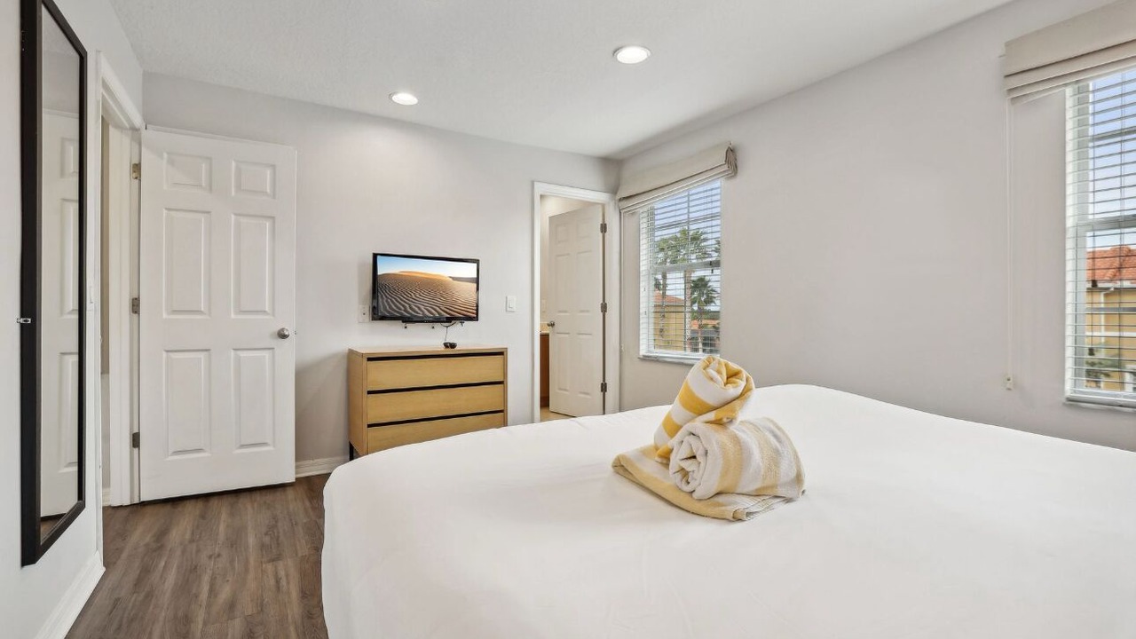 Photo of Bedroom in Sunset Lakes