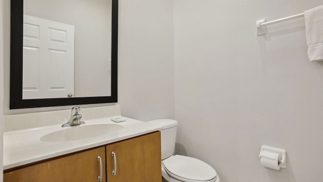 Photo of Bathroom in Sunset Lakes