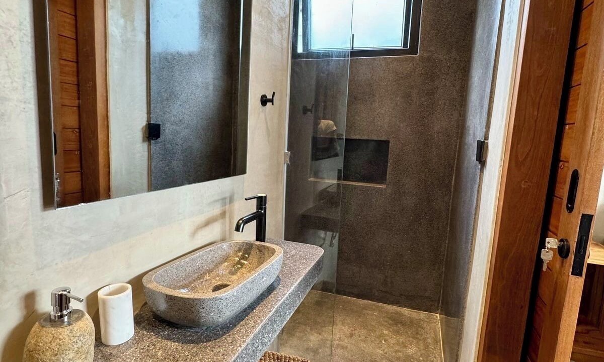 Photo of Bathroom in Tanjungbenoa