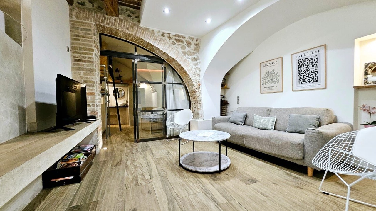 Photo of Livingroom in Antibes Old Town