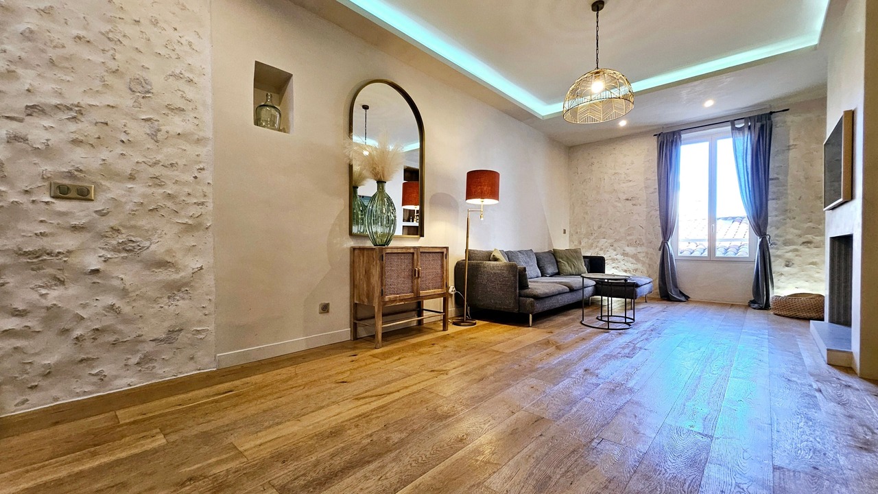 Photo of Livingroom in Antibes Old Town