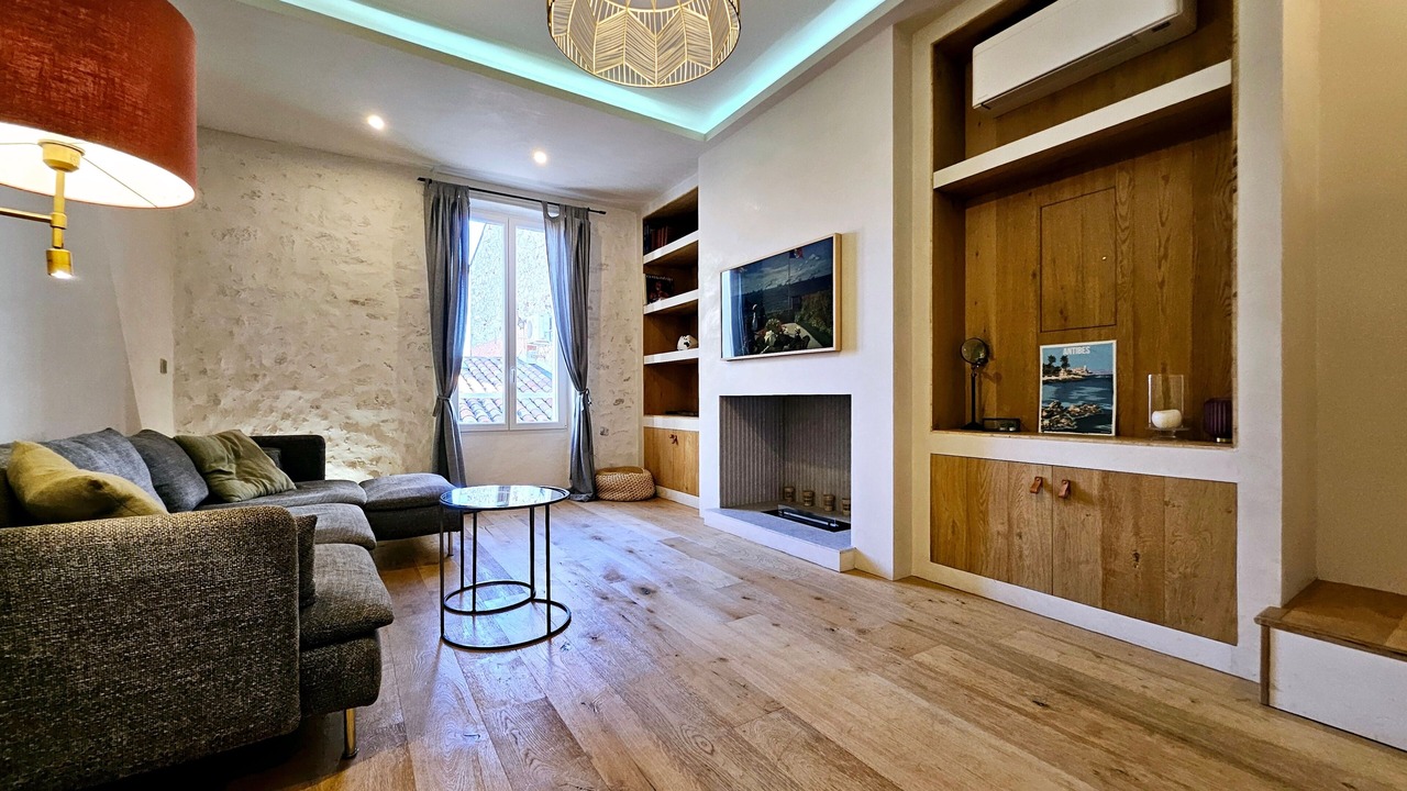 Photo of Livingroom in Antibes Old Town