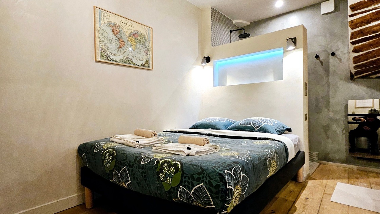 Photo of Bedroom in Antibes Old Town