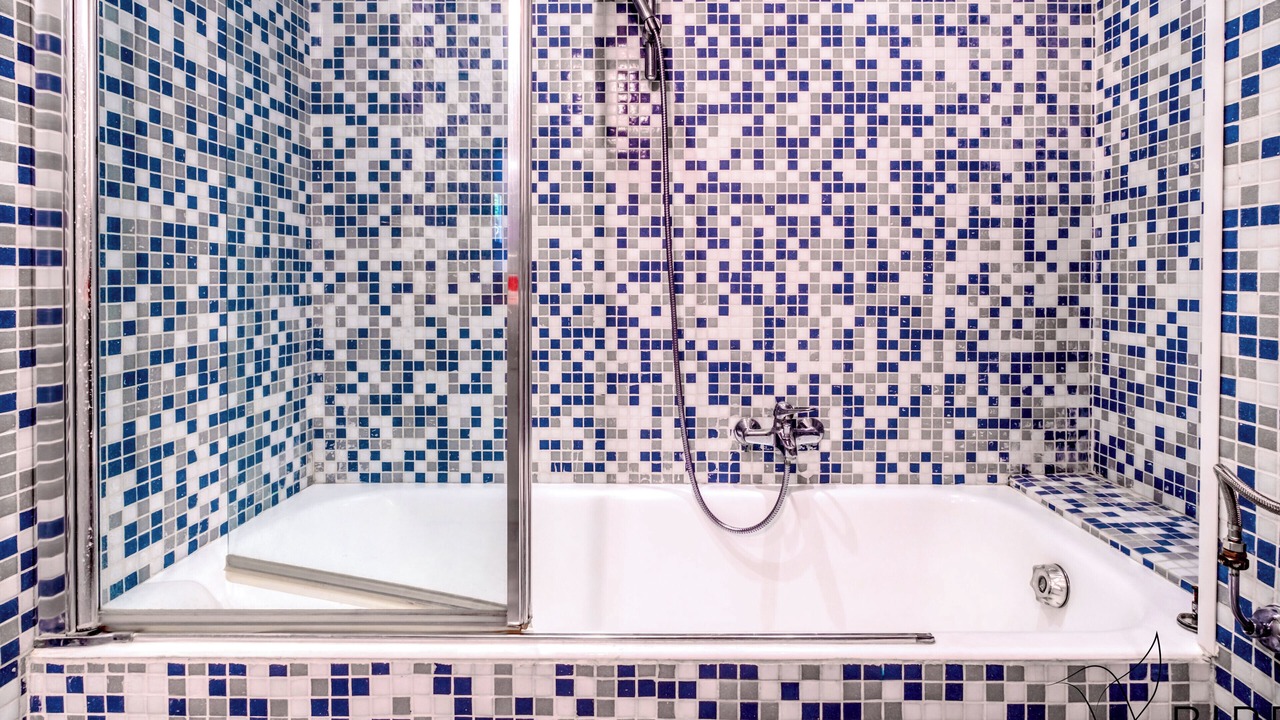 Photo of Bathroom in Villeneuve Loubet Beach