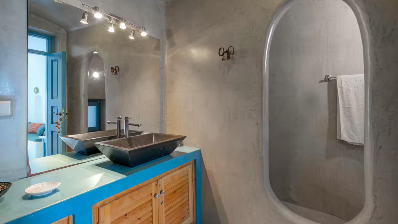 Photo of Bathroom in Pyrgos