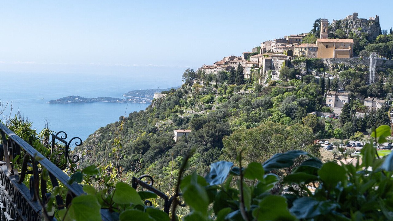 Photo of Others in Eze