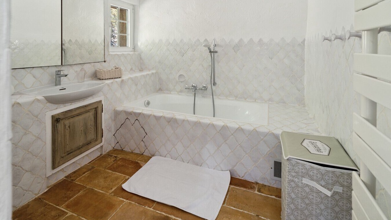 Photo of Bathroom in La Garde-Freinet