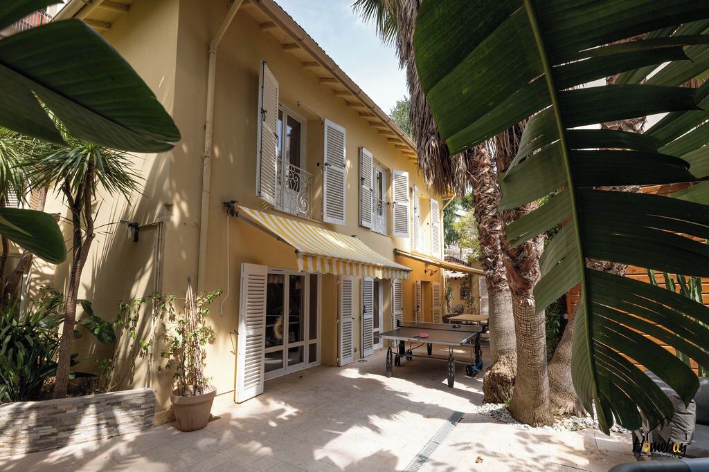 Photo of Patio Balcony in Juan-les-Pins